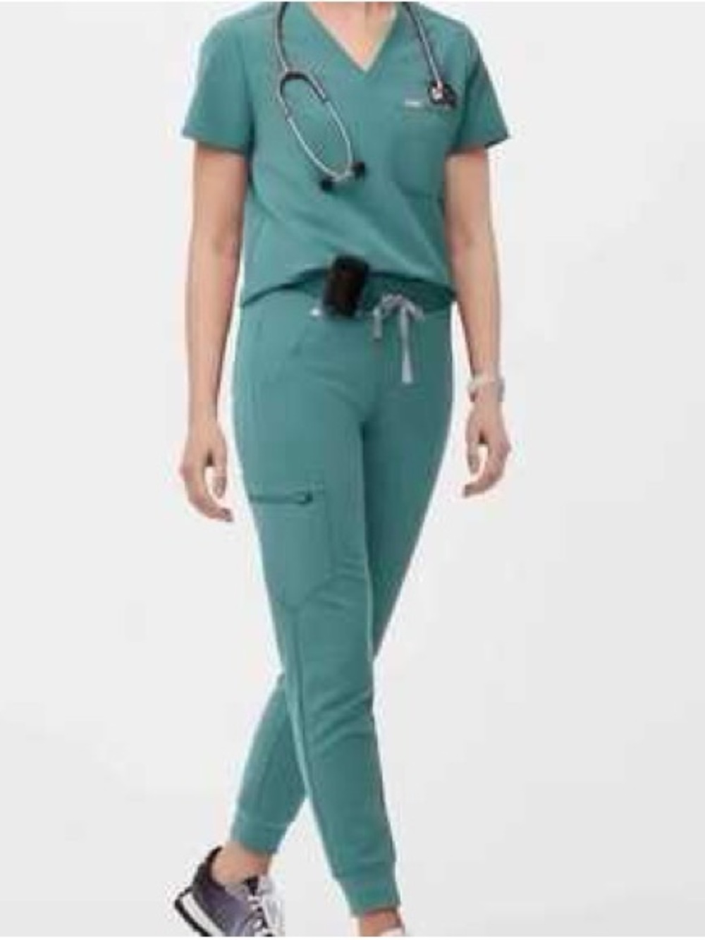 Figs Zamora Jogger Scrubs Pants in Hydrogreen, Women’s size Small Tall
